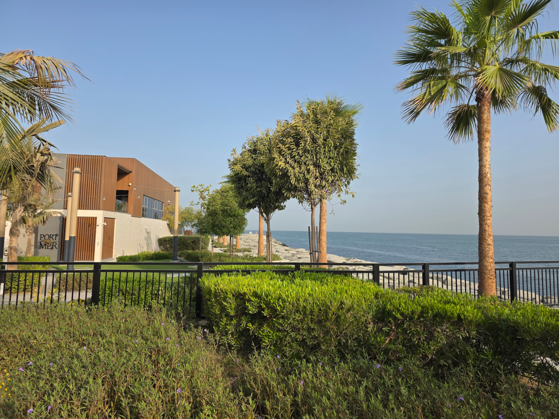 Port de La Mer Beach Club